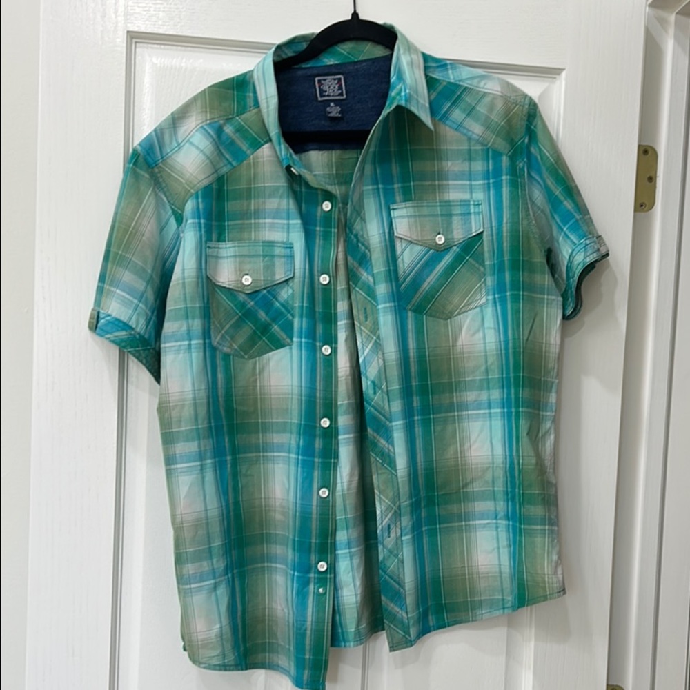 Green and White Casual Button Down Shirt Lightweight Fabric